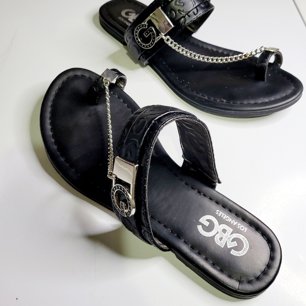 Super Cute sandals GBG Los Angeles